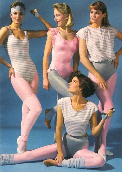 1980s workout videos....where all the womens' names were either Debbie or Donna. Look 80s, 1980s Fashion Trends, 80s Workout, Fashion 1980s, 80s Fashion Trends, Fitness Facts, 80’s Fashion, 1980s Fashion, Fashion Weeks