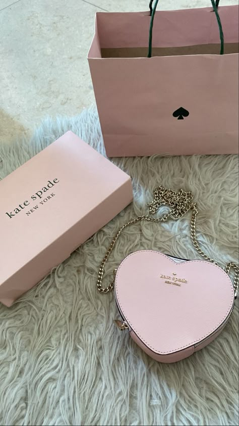 Kate Spade Bag Pink, Kate Spade Heart, Pink Kate Spade, Dream Bags, Pretty Pink Princess, Girly Bags, Dark Feminine Aesthetic, 16th Birthday Gifts, Luxury Purses