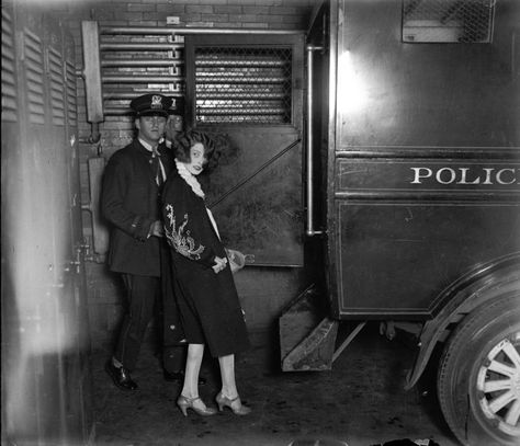 Gertrude 'Billie' Murphy, 22, is brought in for questioning in the murder case of Michael Stopec, who was shot and killed in an apartment hotel, circa July 1927. Murphy had been friends of the married Stopec and his suspected killer Henry Guardino, 31. It is said that Stopec and Guardino were 'bitter rivals for the favor of Billie' and that Murphy had tired of Guardino and was going to stay with Stopec. Murphy was also married to a man in the Joliet penitentiary. Chicago History, Al Capone, Chicago Photos, Flapper Girl, The Windy City, Chicago Tribune, 22 Years Old, Vintage Portraits, Another Man