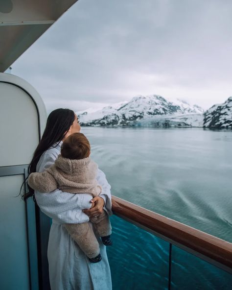 Alaska Cruise Photo Ideas, Family Cruise Photo Ideas, Alaskan Cruise Aesthetic, Cruise With Baby, Boating With Baby, Alaska Trips, Cruise Photo Ideas, Cruise With Kids, Cruise Aesthetic