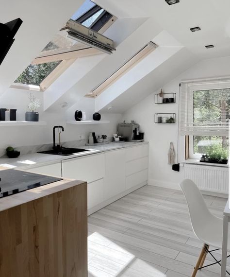 Attic Kitchen, Attic House, Simple Interior Design, Bathroom Decor Apartment, Elegant Interiors, Elegant Home Decor, Trendy Home, Chic Home Decor, House Inspo