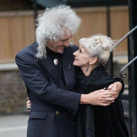 Brian May and Anita Dobson Anita Dobson, Queen Brian May, Queen Ii, Happy Anniversary Wishes, Celebrity Photography, Anniversary Wishes, We Will Rock You, Queen Freddie Mercury, Somebody To Love