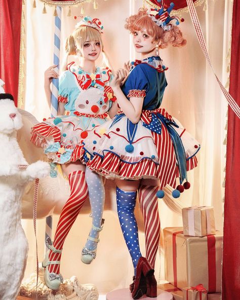 🎪Circus vibes sweet Lolita dress with clown bunny and pastel clowncore design, 2 colors available. ���🐰Matching with puff sleeves blouse, KC, hat and stockings. 👉Search 'ZM-016' on devilinspired.com #devilinspired #sweetlolitafashion #sweetoutfit #lolitacoord #lolitafasion #sweetdress #sweetstyle Lace Hairband, Circus Dress, Clown Hat, Steampunk Fashion Female, Clown Clothes, Alien Costume, Steampunk Fashion Male, Strap Skirt, Bunny Outfit