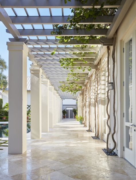 Central Courtyard, Architecture Home, Luxurious Home, Outside Living, Classic Architecture, Waterfront Property, Luxe Interiors, Home Tours, Interiors Design