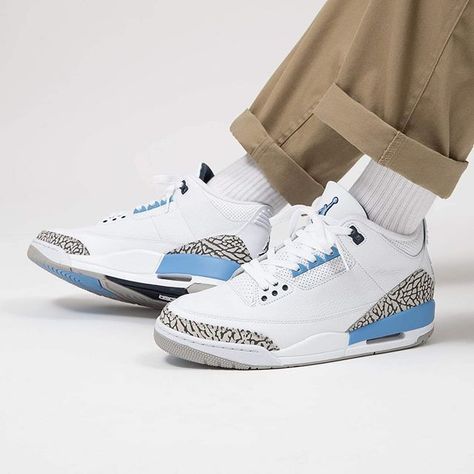 KicksOnFire on Instagram: “The Air Jordan 3 “UNC” aka “Valor Blue” dropped today. Did you cop? 🤔- Available now for a limited time on our app - Kofapp.com /…” Jordan 3 Unc Outfit, Unc Outfit, Jordan 3 Outfit Women, Jordan 3 Outfit, Jordan 3 True Blue, Unc Jordans, Jordan 3 Retro, Nike Shoes Jordans, 3 Women