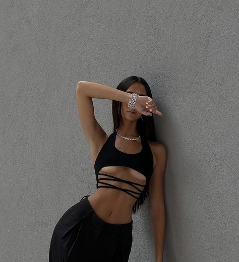 Reworked Clothing, Slim Girl, Josh Beauchamp, Body Photography, Swag Style, Sporty Outfits, Insta Photo Ideas, Edgy Outfits, Black Outfit