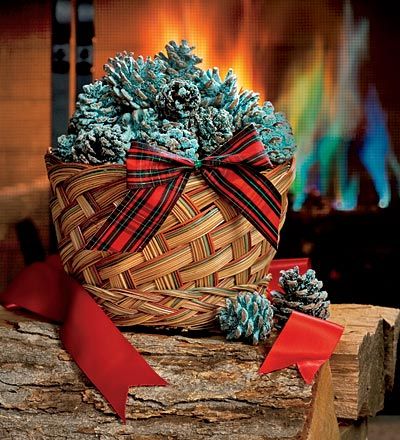 Make Your Own Color-Changing Fireplace Pinecones - Birds and Blooms Christmas Highlights, Pinecone Fire Starters, Pine Cone Christmas Decorations, Diy Pinecone, Yellow Table, Fun Christmas Decorations, Cones Crafts, Pine Cone Crafts, Fire Starters