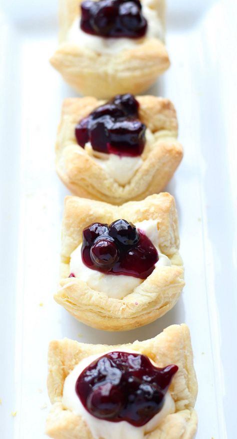 Pastry Cup Recipes, Puff Pastry Cups, Recipes Using Puff Pastry, Make Puff Pastry, Sweet Puff Pastry, Pastry Cups, Using Puff Pastry, Puff Pastry Recipes Dessert, Cup Recipes