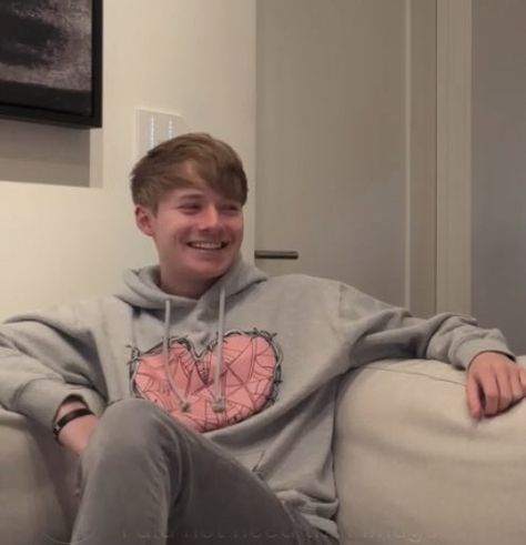 Sam Golbach Smiling, Samuel Golbach, Besties Pictures, Sam Golbach, Best Crossover, Love Sam, Fangirl Problems, Colby Brock, Sam And Colby