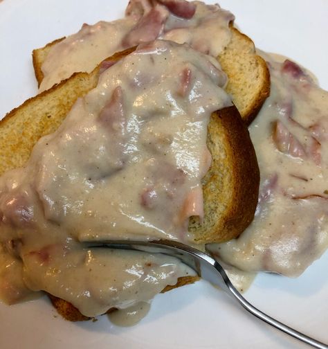 Easy Creamed Ham on Toast - Pattern Princess Chipped Ham On Toast, Creamed Ham On Toast, Creamed Ham, Ham Recipes Baked, Deer Heart, Sea Food Salad Recipes, Avocado Toast Egg, Frugal Recipes, Food Salad