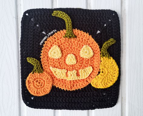 Granny Square Häkelanleitung, Kids Fathers Day Crafts, Crochet Pour Halloween, Motifs Granny Square, Square Crochet Pattern, Granny Square Pattern, All Free Crochet, Crafts Easy, Halloween Hats