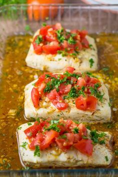 Parsley Salmon, Grilled Halibut Recipes, Grilled Halibut, Halibut Recipes, Healthy Honey, Lemon Salmon, Fish Recipes Healthy, Salmon Dishes, Pescatarian Recipes