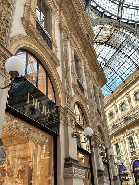 #dior #milan #fashion #italy Milan Italy Night, Milan City Life, Milan Vacation, Living In Milan Aesthetic, Milan Astethic, Milan Italy Aesthetic Fashion, Italy Shops, Milan Fashion Week Aesthetic, Living In Milan