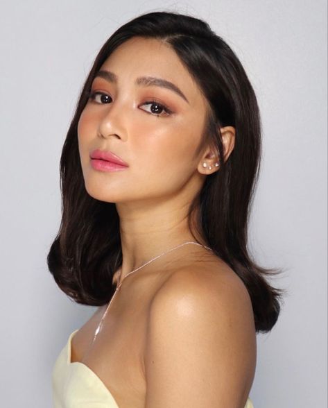 Nadine Lustre Makeup, Classy Makeup, Brown Hair Inspo, Graduation Makeup, Nadine Lustre, Fresh Makeup, Makeup Tutorial Eyeliner, Faded Hair, Natural Wedding Makeup