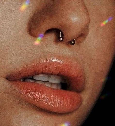 Septum Piercing Aesthetic, Straight Nose, Septum Nose, Piercing Septum, Airbrush App, Wink Wink, Piercing Ideas, Big Noses, Heart Face Shape