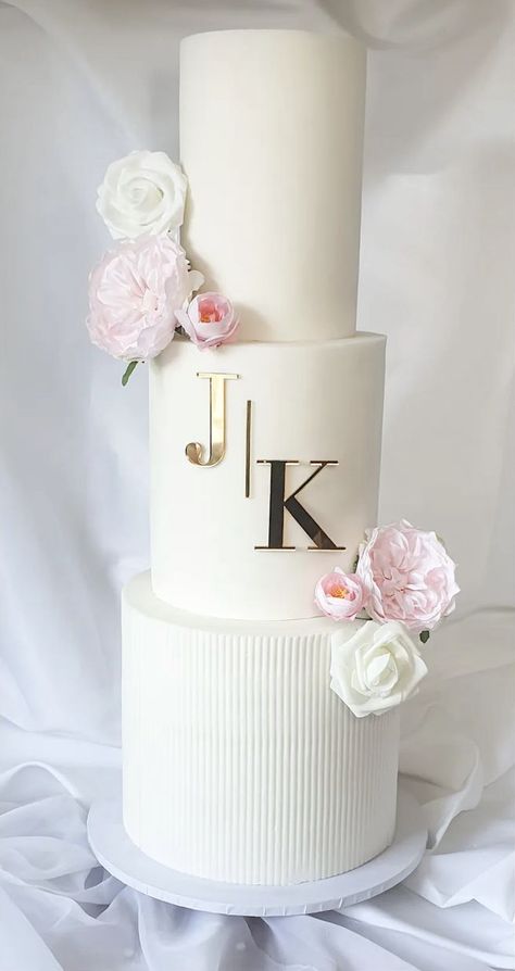 Wedding Pricing Guide, Initial Cake, Wedding Cake With Initials, Cake Dessert Table, Wedding Cake Designs, Bespoke Wedding, Wedding Favours, Dessert Table, Cake Desserts