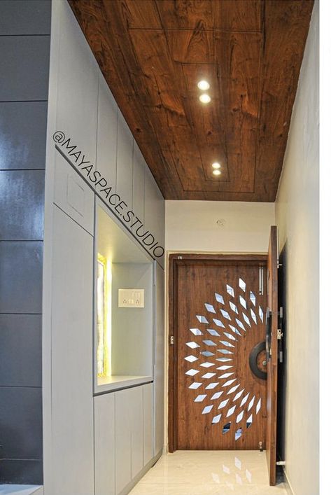 Sefti Door Design Modern, Safty Door Design Entrance India, Door Furniture Design, Spooky Door Decorations, Main Entrance Design, Door Design Entrance, Security Door Design, Main Door Design Photos, Wooden Door Ideas