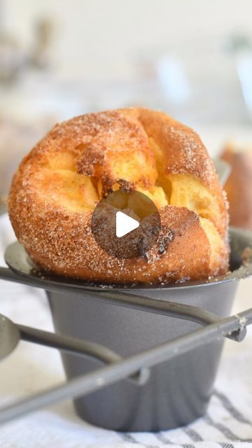 Manuela Mazzocco on Instagram: "✨Cinnamon-Sugar Popovers✨
Take your weekend brunch to the next level with these soft, airy and puffy popovers, brushed with butter and rolled in cinnamon-sugar😍 
This recipe is super easy and quick (45 minutes from start to finish!), and only requires very few ingredients - check out the list below 🙌🏻
INGREDIENTS:
For the batter
* 3 tablespoons (45 gr) unsalted butter
* 2 cups (240 gr) all-purpose flour
* 2 cups (470 ml) milk
* 4 large eggs
* 1/2 teaspoon salt
* 1/2 teaspoon vanilla extract (optional)
For the topping
* 1 tablespoon butter
* about 1/4 cup (50 gr) sugar
* 1 tablespoon cinnamon
DIRECTIONS: full recipe 🔗in profile. Or comment “recipe” and I’ll send it to you. Or Google search “Manuela popovers” and the recipe will pop up 😘
#popovers #baking Churro Popovers, Cinnamon Popovers, Pop Overs, Pastry Pie Crust, Popover Recipe, Yorkshire Pudding Recipes, Brunch Drinks, Pastry Pie, Pastry Crust