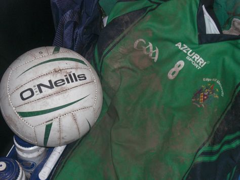 #CPirishluck  an Irish Gaelic Football ball & jersey. Sort of a cross between american football, soccer, & rugby. I don't quite understand this sport yet but it sure looks fun! Gaelic Football Aesthetic, Gaelic Aesthetic, Cove Aesthetic, Irish Aesthetic, 13 Aesthetic, Johnny Kavanagh, Gaelic Football, Football Aesthetic, Irish Rugby