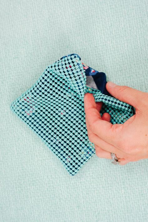 Diy Jar Opener Fabric, Diy Kitchen Items To Sew, Fabric Jar Openers Diy, Jar Grippers Free Pattern, Diy Jar Opener, Jar Openers To Sew, Jar Opener Easy Sewing Project, Scrap Projects, Sewing Machine Instructions