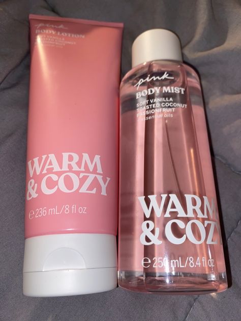 Strawberry Scent, Victoria Secret Lotion, Bday Wishlist, Body Hygiene, Perfume Collection Fragrance, Shower Skin Care, Body Smells, Perfect Skin Care Routine, Xmas List