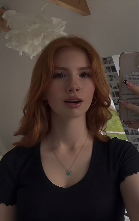 Avaline Ferrell, Dr Friends, Girlie Aesthetic, Friend Group, Hermione, Redheads, Hair Lengths, Ginger, Makeup