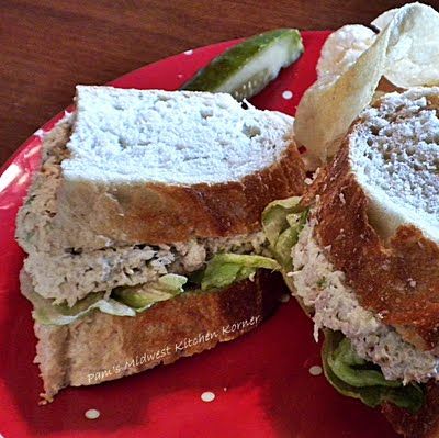 Pam's Midwest Kitchen Korner: Mom’s Chicken Spread Chicken Sandwich Spread, Chicken Spread, Midwest Kitchen, Crispy Chocolate Chip Cookies, Chicken Salad Recipe Easy, Just A Taste, Sandwich Spread, Chicken Salad Sandwich, Sweet Pickles