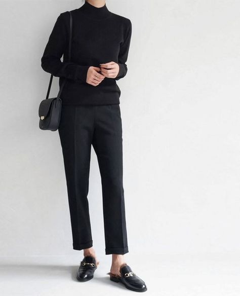 Suit Pants Outfit, Black Loafers Outfit, Loafers For Women Outfit, Black Suit Pants, Loafers Outfit, Oufits Casual, Looks Black, Black Suit, Style Noir