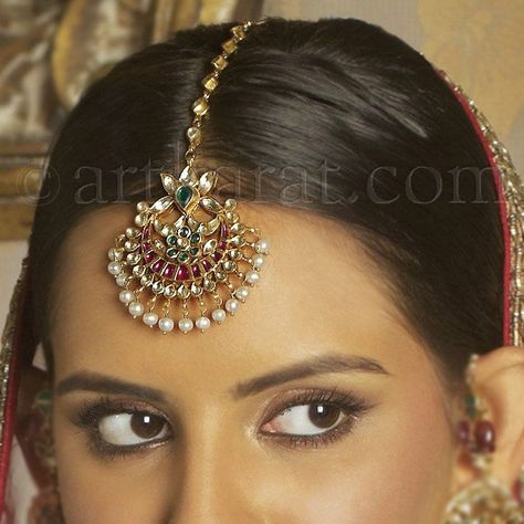 teeka teeka Teeka Designs, Nethi Chutti, Maang Tika, Kundan Jewellery Bridal, Indian Bridal Jewellery, Jewel Wedding, Maang Tikka, Pakistani Dress, Jewellery Inspiration