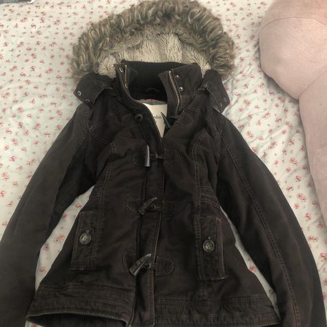 rare cute y2k bella swan style brown jacket with fur... - Depop Fluffy Fleece Jacket Outfit, Bella Swan Jacket, Carrie Core, Style Brown Jacket, Brown Jacket With Fur, Bella Swan Style, Fleece Jacket Outfit, Jacket With Fur Hood, Doll Closet