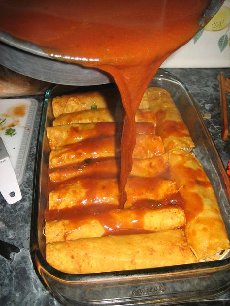 Do You Smell That!!?: Beef Enchiladas Fruit Dip With Marshmallow Fluff, Enchiladas Beef, Beef Enchilada Recipe, Cheesy Enchiladas, Real Mexican Food, Beef Enchiladas, Tex Mex Recipes, Enchilada Recipes, Fruit Dip