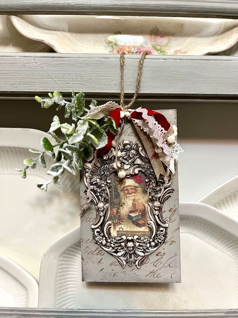 Iod Christmas Tags, Iod Lock And Key Mould Ideas, Iod Frames Mould Ideas, Iod Craft Ideas, Iod Christmas 2023, Iron Orchid Designs Christmas, Iod Ornaments, Iod Christmas Ornaments, Iron Orchid Designs Ideas