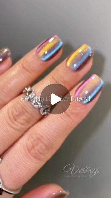 Northern Lights Nails, Aurora Nails, Northern Light, Nail Trend, Nail Art For Beginners, Light Nails, Tag Friends, Nail Art Designs Videos, Cat Eye Nails