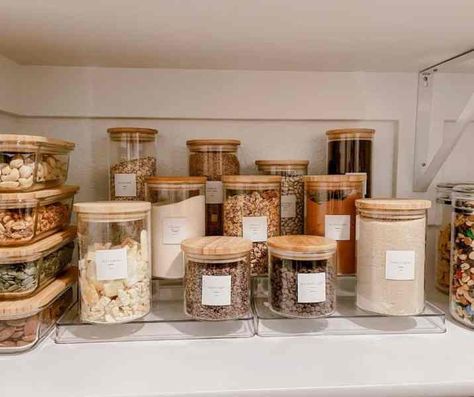 Storage Minimalist, Extra Kitchen Storage, Herb Storage, Modern Organization, Prayer Closet, Cereal Containers, Pantry Kitchen, Kitchen Clutter, Coffee Jars