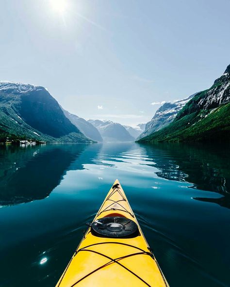 Inktober Prompts, Boat Wallpaper, Connection With Nature, Kayak Adventures, Photo Website, Clear Lake, Image 4k, Scenic Landscape, 4k Hd