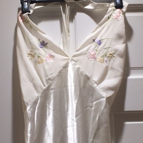 Vintage Silk Nightgown, 40s Nightgown, White Sleepwear, Wedding Nightgown, Vintage Sleepwear, Pretty Robes, Nightgown Pattern, Luxury Nightwear, Eileen West