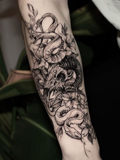 Skull Tattoo Flowers, Tattoo Snake, Skull Sleeve Tattoos, Goth Tattoo, Goat Skull, Forearm Tattoo Women, Geniale Tattoos, Flowers Tattoo, Badass Tattoos