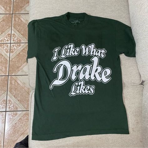 Drake “I Like What Drake Likes” Shirt Drake Shirt, Drake Concert, Funky Shirts, Diy Shirt, Crop Shirt, Shirt Outfit, Drake, Blur, Shirt Design