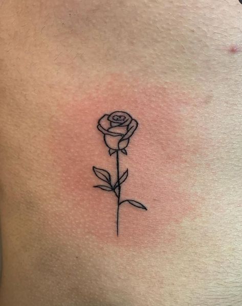 Rose Stick And Poke Tattoo, Singular Rose Tattoo, Small Rose Tattoo Finger, Rose Stick And Poke, Rose Minimalist Tattoo, Rose Tattoo Finger, Rose Tattoo Minimalist, Minimalistic Rose Tattoo, Tattoo Small Rose