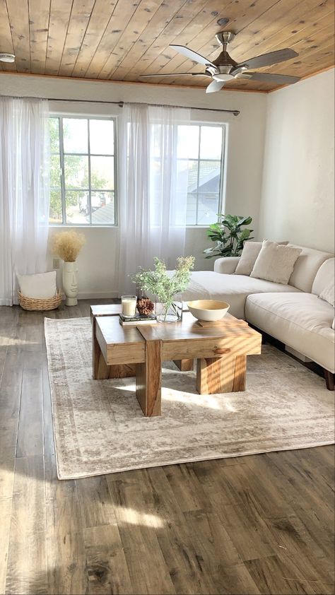 Neutral Oak Living Room, Cream L Couch Living Room, Light Rug On Dark Wood Floor, Rugs For Cream Couch, Cream Couch Living Room Color Schemes, Living Room Ideas Oak, Cream Couch Living Room Ideas, Cream Couch Living Room, Tan Couch Living Room