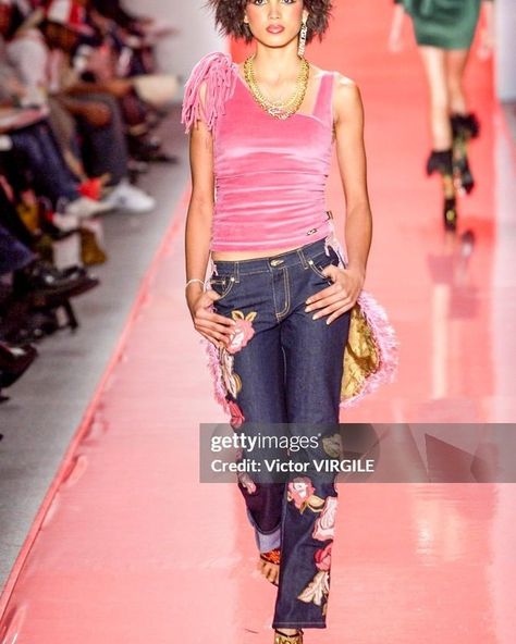 Baby Phat - Ready-to-wear - Runway collection - Women Fall / Winter 2002 by Kimora lee Simmons Kimora Lee Simmons 2000s, Kimora Lee Simmons, Fashion Media, Instagram Baby, Baby Phat, Fashion Project, Runway Collection, May 1, Fashion Ideas