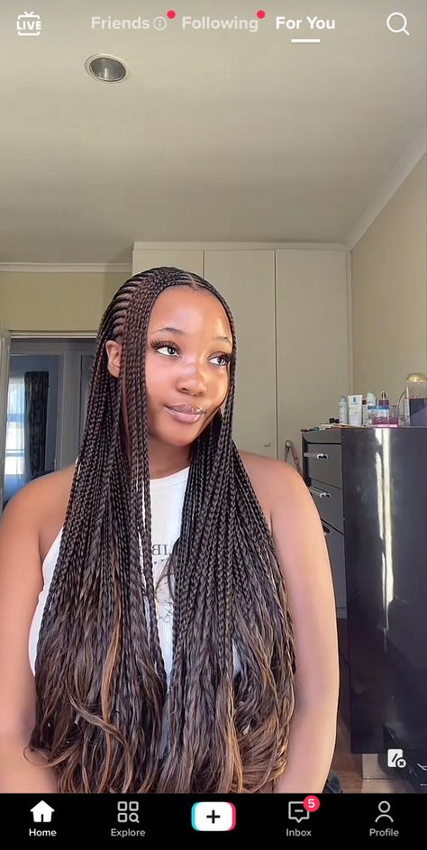 Dollar Tripper Outfit, Sade Adu Hairstyle Braids, French Curls Cornrows, Two Step Braids, French Curls Fulani Braids, Layered Cornrows, Fulani Braids With French Curls, Knotless Braids Ideas With Color, Hairstyles For Summer Black Women