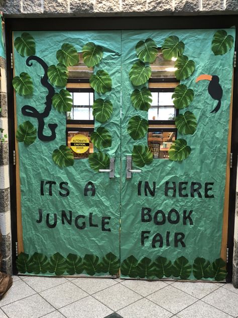 Scholastic Book Fair Jungle Theme, Jungle Theme Library, Jungle Theme Book Fair, Safari Theme Book Fair, Jungle Library Theme, Book Fair Display, Wild About Reading Theme, Book Fair Theme Ideas, Scholastic Book Fair Themes