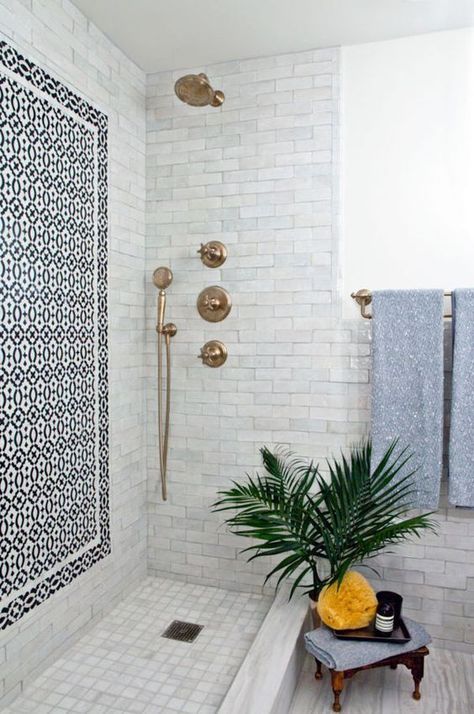 bathroom modern Tiled Bathroom, Outdoor Showers, Shower Fixtures, Bad Inspiration, Tile Trends, Subway Tiles, Bath Room, Shower Remodel, The Shower