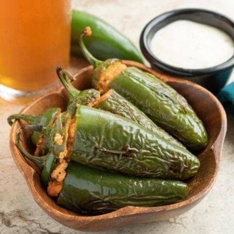 Best Grilled Jalapeno Poppers: Southwestern Smoky Style! Grilled Jalepeno Recipes, Grilled Jalapeno Poppers, Smoked Jalapeno, Spicy Margarita, Easy Mediterranean Diet Recipes, Game Day Appetizers, Carb Free, Jalapeno Poppers, Crumbled Bacon