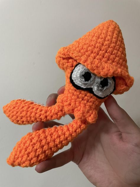 Splatoon Crochet Pattern, Splatoon Crochet Free Pattern, Crochet Splatoon, Splatoon Hat, Splatoon Squid, Crochet Bookmark Pattern, 80’s Fashion, Fun Crochet, Crochet Inspo