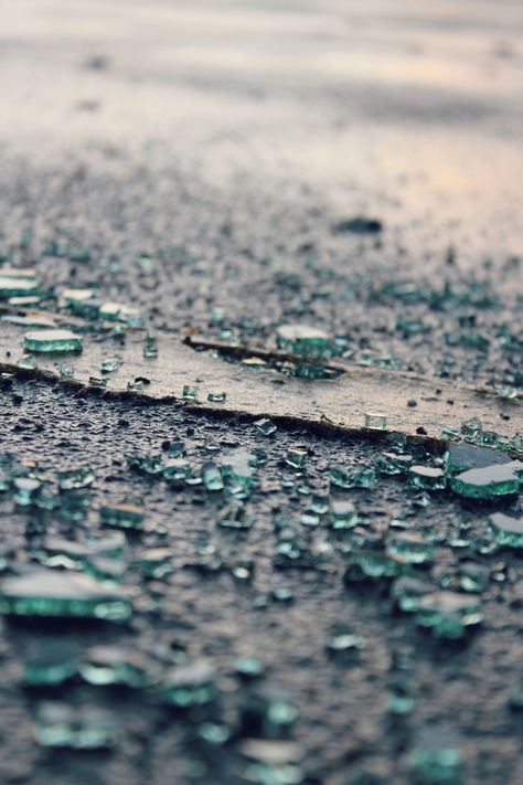 Chuva Shattered Dreams, Glass Photography, Shattered Glass, Broken Glass, Pacific Rim, Book Inspiration, Passenger, Art Photography, Glass Art