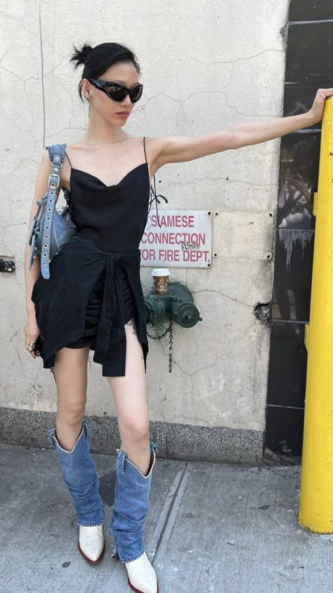 Asian Baby Girl, Choi Sora, Sora Choi, T Dress, Aesthetic Photography Grunge, Mood Board Fashion, Cool Fits, Bella Hadid, Mode Fashion