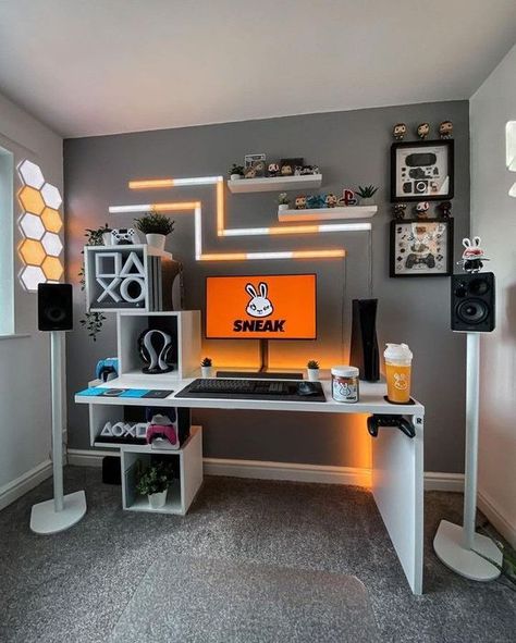 Home Corner Eyfs, Gamer Bedroom Ideas, Spare Room Design, Cool Bedrooms For Boys, Gamer Bedroom, Small Game Rooms, Mens Bedroom Decor, Home Studio Ideas, Bedroom Ideas For Small Rooms Cozy