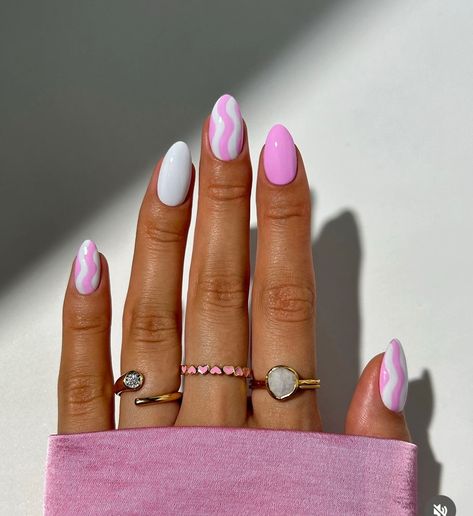 Trendy Classy Nails, Nails Application, Art Noel, Dark Pink Nails, Fake Nails White, Santa Nails, Colourful Nails, Baby Pink Nails, Girly Acrylic